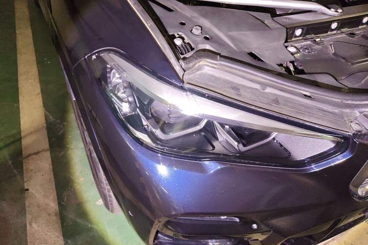 Used BMW X5 2022 xDrive30i M Sport Package Right Front Headlight