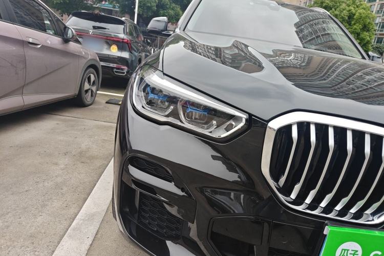 Used BMW X5 2022 xDrive40i M Sport Package Right Front Headlight