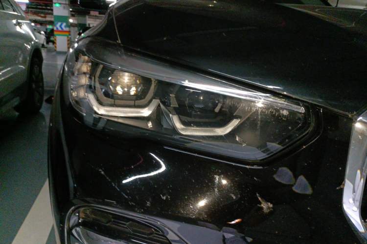 Used BMW X5 2022 xDrive 30Li M Sport Package Right Front Headlight
