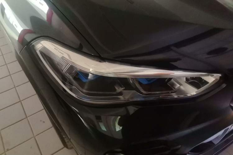 Used BMW X5 2022 Restyled xDrive 40Li M Sport Package Right Front Headlight