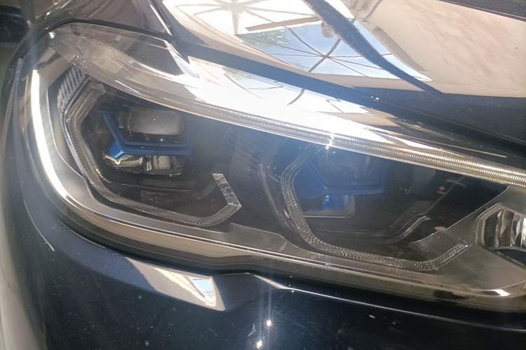Used BMW X5 2022 xDrive40i M Sport Package Right Front Headlight