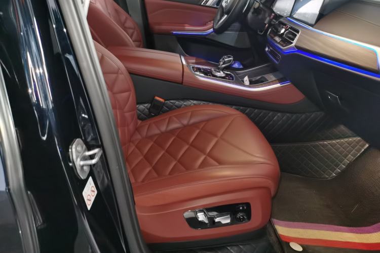 Used BMW X5 2022 Restyled xDrive 40Li M Sport Package Right Front Seat