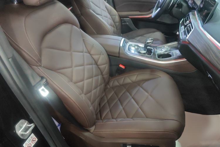 Used BMW X5 2022 Restyled xDrive 40Li M Sport Package Right Front Seat