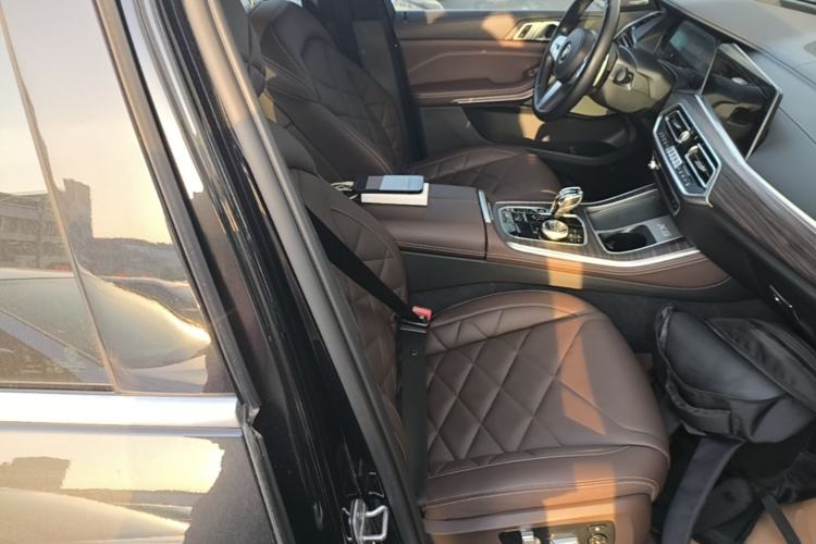 Used BMW X5 2022 Restyled xDrive 40Li M Sport Package Right Front Seat