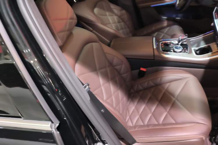 Used BMW X5 2022 Restyled xDrive 40Li M Sport Package Right Front Seat