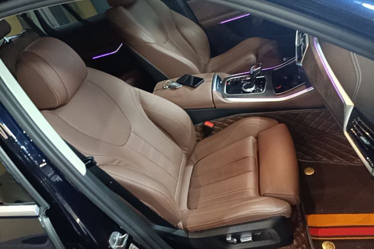 Used BMW X5 2022 xDrive30i M Sport Package Right Front Seat