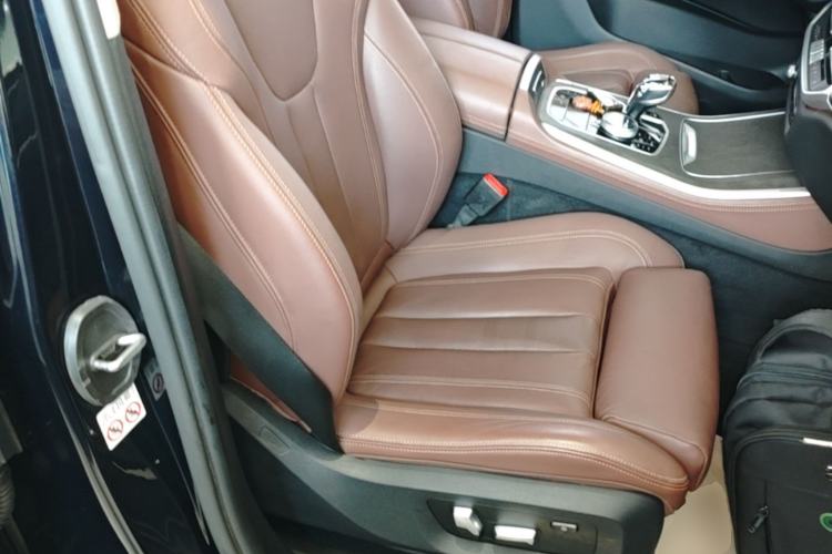 Used BMW X5 2022 xDrive30i M Sport Package Right Front Seat