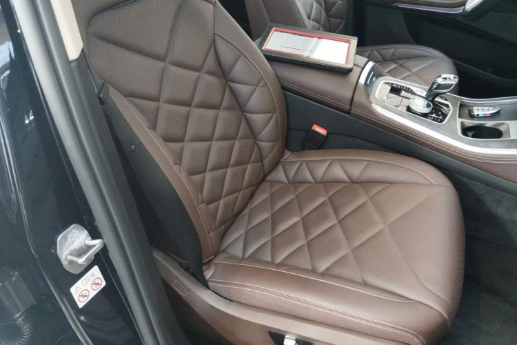 Used BMW X5 2022 Restyled xDrive 30Li M Sport Package Right Front Seat