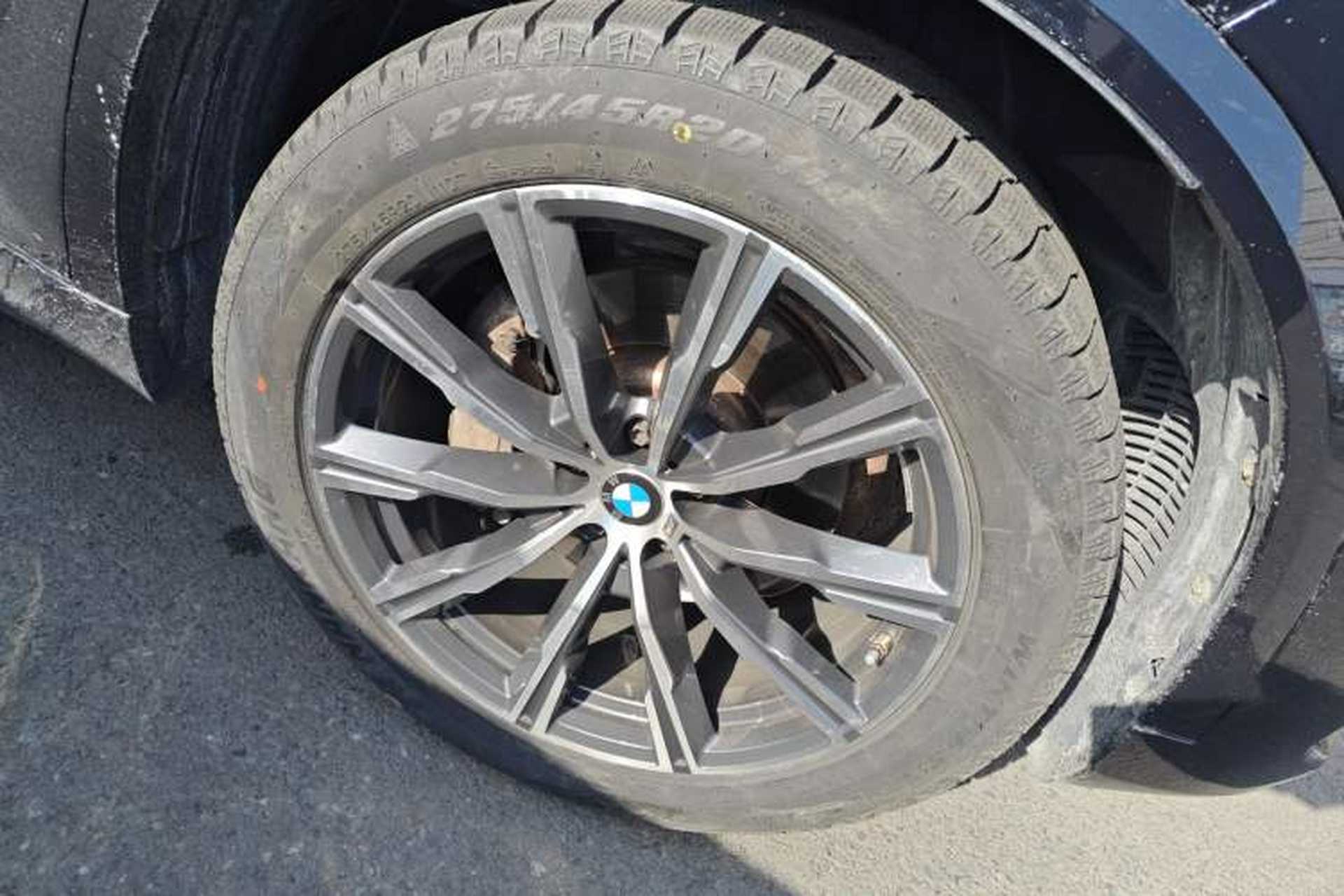 Used BMW X5 2022 xDrive30i M Sport Package Right Front Wheel Hub