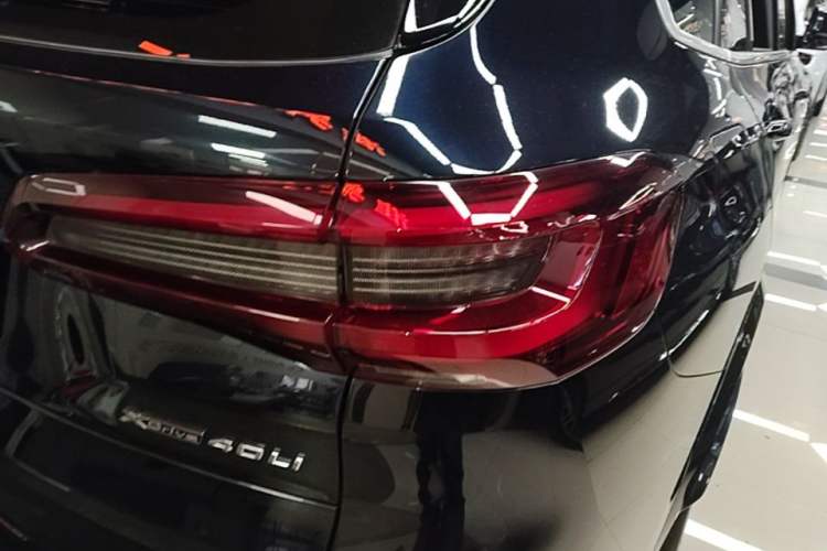 Used BMW X5 2022 Restyled xDrive 40Li M Sport Package Right Rear Taillight