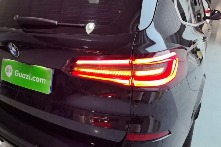 Used BMW X5 2022 Restyled xDrive 40Li M Sport Package Right Rear Taillight