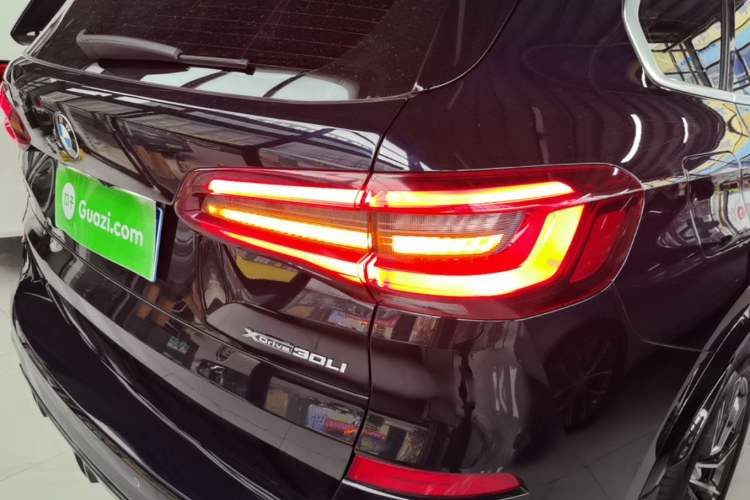 Used BMW X5 2022 Restyled xDrive 30Li Luxury Version M Sport Package Right Rear Taillight