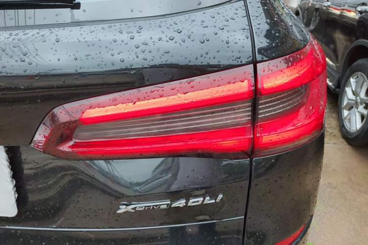 Used BMW X5 2022 Restyled xDrive 40Li M Sport Package Right Rear Taillight