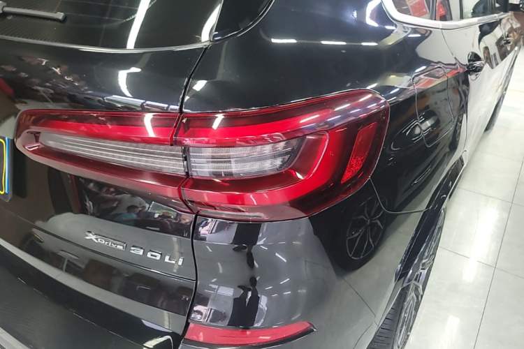 Used BMW X5 2022 Restyled xDrive 30Li M Sport Package Right Rear Taillight