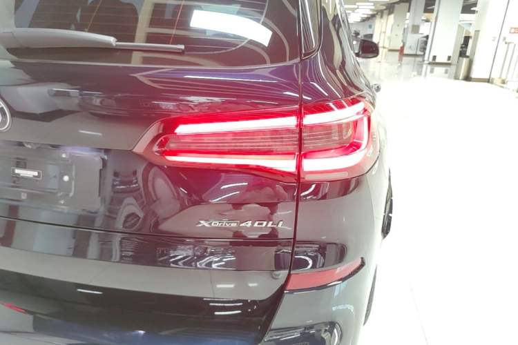 Used BMW X5 2022 Restyled xDrive 40Li M Sport Package Right Rear Taillight