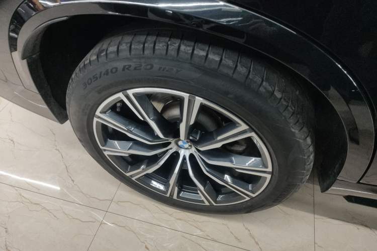 Used BMW X5 2022 xDrive30i M Sport Package Right Rear Wheel Hub