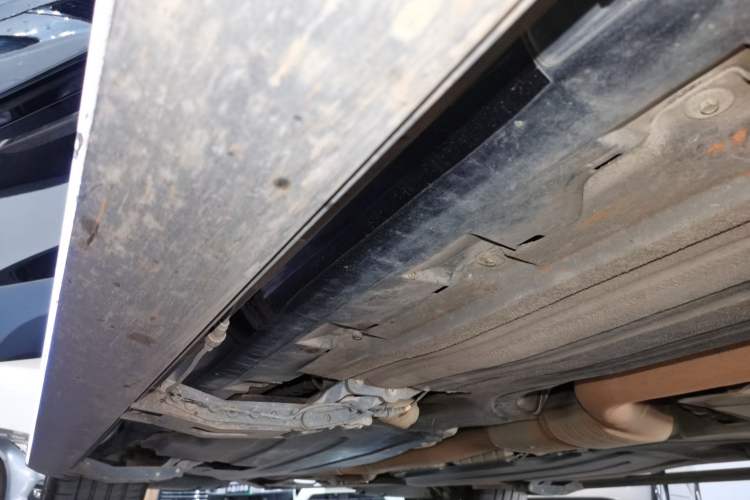 Used BMW X5 2022 Restyled xDrive 40Li M Sport Package Right Side Sill