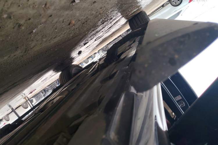 Used BMW X5 2022 Restyled xDrive 30Li Luxury Version M Sport Package Right Side Sill