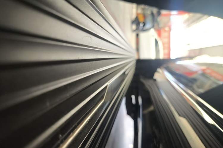 Used BMW X5 2022 xDrive 40Li M Sport Package Right Side Sill