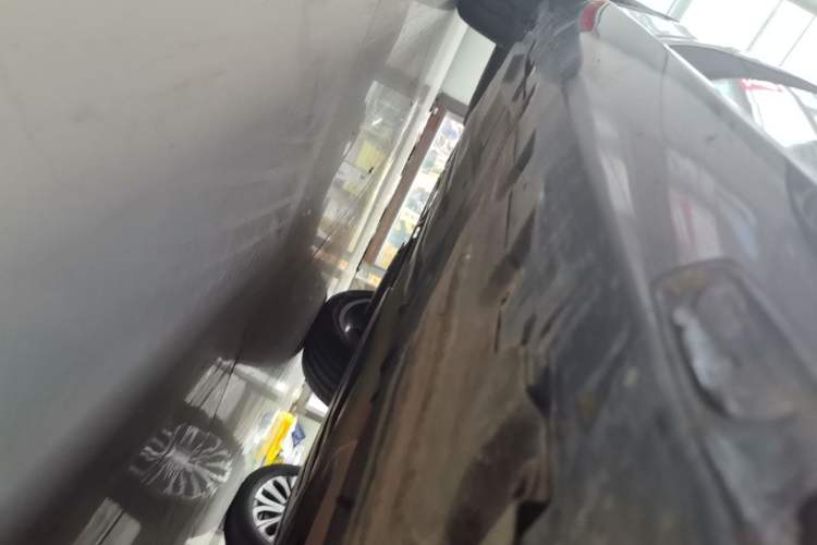 Used BMW X5 2022 Restyled xDrive 30Li Luxury Version M Sport Package Right Side Sill