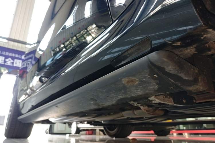 Used BMW X5 2022 xDrive 30Li Luxury M Sport Package Right Side Sill