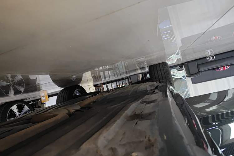 Used BMW X5 2022 Restyled xDrive 40Li M Sport Package Right Side Sill