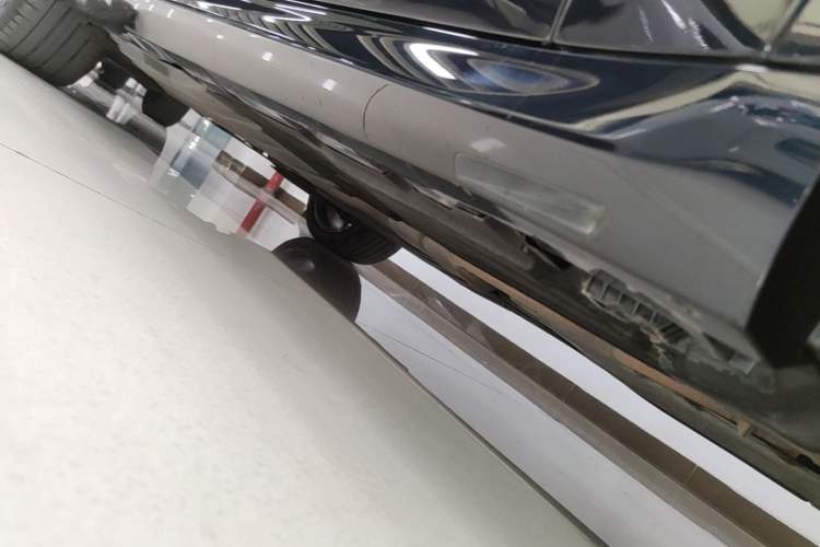 Used BMW X5 2022 Restyled xDrive 40Li M Sport Package Right Side Sill
