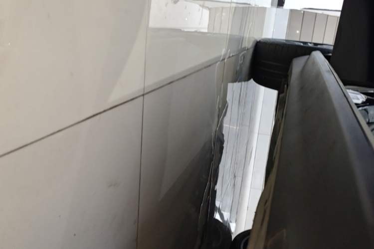 Used BMW X5 2022 xDrive30i M Sport Package Right Side Sill