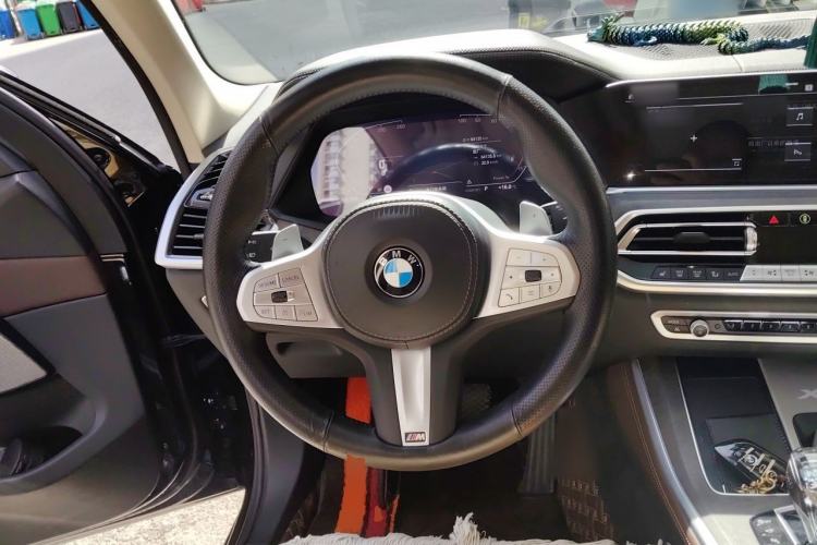 Used BMW X5 2022 Restyled xDrive 30Li M Sport Package Steering Wheel