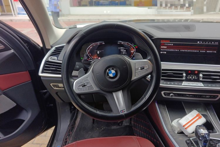 Used BMW X5 2022 Restyled xDrive 30Li Luxury Version M Sport Package Steering Wheel