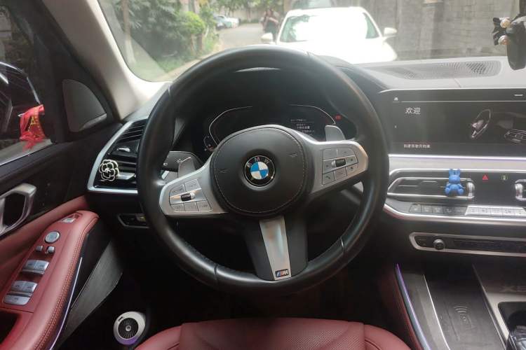 Used BMW X5 2022 Restyled xDrive 30Li Luxury Version M Sport Package Steering Wheel