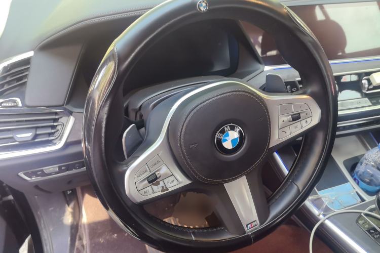 Used BMW X5 2022 Restyled xDrive 30Li Luxury Version M Sport Package Steering Wheel