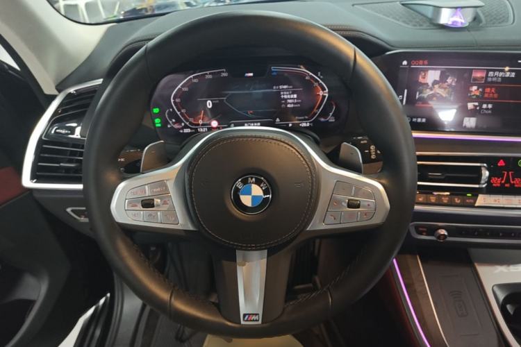 Used BMW X5 2022 Restyled xDrive 30Li Luxury Version M Sport Package Steering Wheel