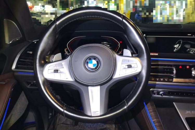Used BMW X5 2022 xDrive 40Li M Sport Package Steering Wheel