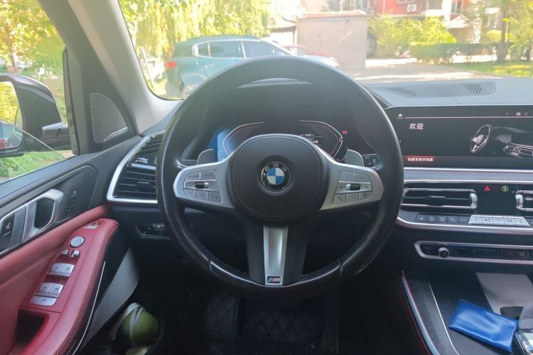 Used BMW X5 2022 Restyled xDrive 30Li Luxury Version M Sport Package Steering Wheel