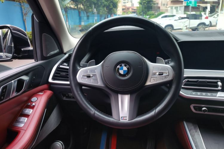 Used BMW X5 2022 xDrive 30Li Luxury M Sport Package Steering Wheel