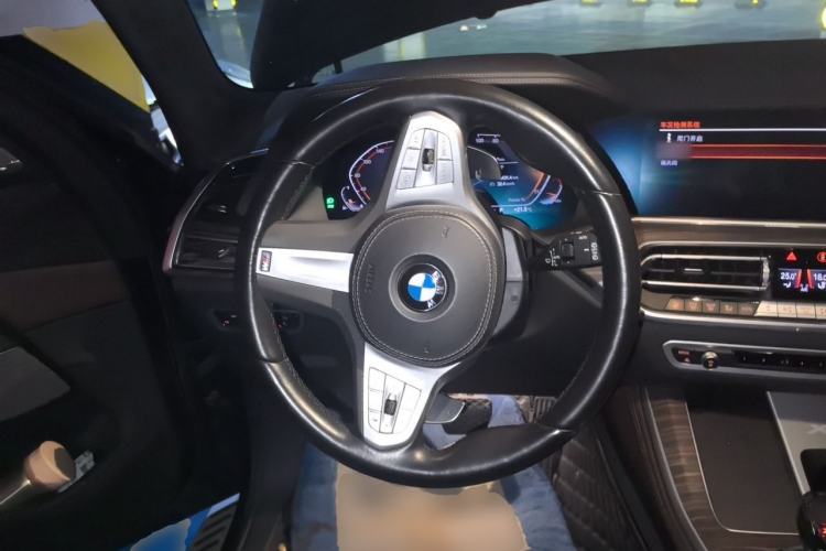 Used BMW X5 2022 Restyled xDrive 40Li M Sport Package Steering Wheel