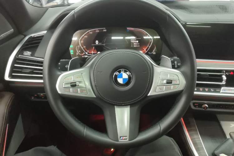 Used BMW X5 2022 Restyled xDrive 40Li M Sport Package Steering Wheel