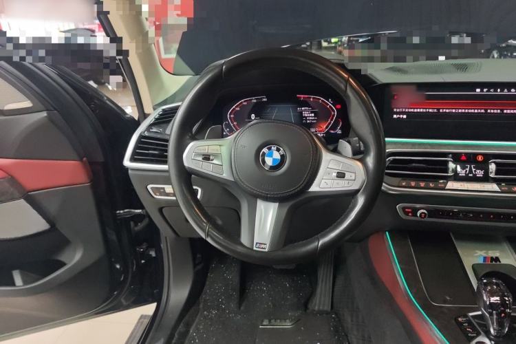 Used BMW X5 2022 xDrive 30Li Luxury M Sport Package Steering Wheel