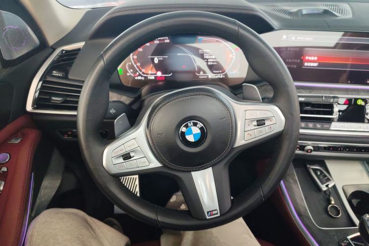 Used BMW X5 2022 Restyled xDrive 30Li Luxury Version M Sport Package Steering Wheel