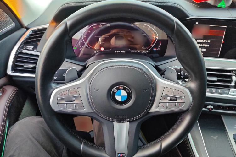 Used BMW X5 2022 Restyled xDrive 30Li Luxury Version M Sport Package Steering Wheel