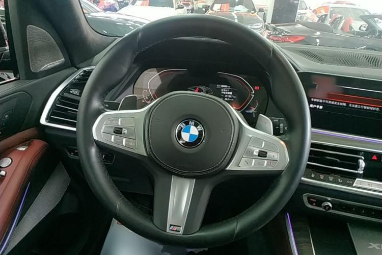 Used BMW X5 2022 Restyled xDrive 40Li M Sport Package Steering Wheel
