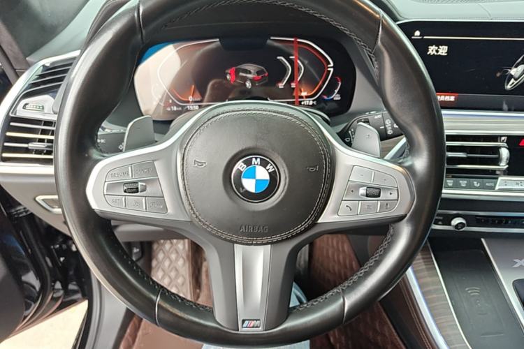 Used BMW X5 2022 xDrive 40Li M Sport Package Steering Wheel
