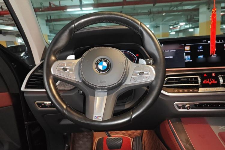 Used BMW X5 2022 xDrive 30Li Luxury M Sport Package Steering Wheel