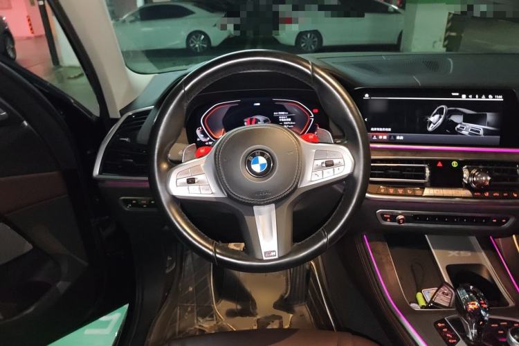 Used BMW X5 2022 xDrive 30Li Luxury M Sport Package Steering Wheel