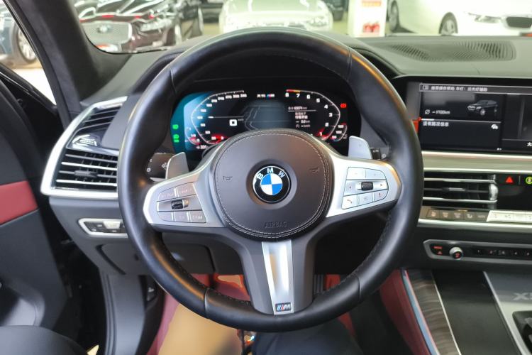 Used BMW X5 2022 Restyled xDrive 40Li M Sport Package Steering Wheel