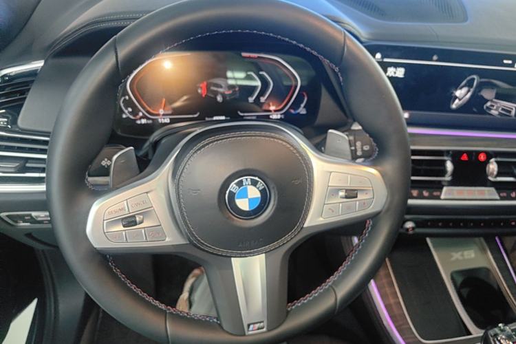 Used BMW X5 2022 Restyled xDrive 40Li M Sport Package Steering Wheel