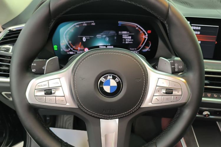 Used BMW X5 2022 Restyled xDrive 30Li Luxury Version M Sport Package Steering Wheel