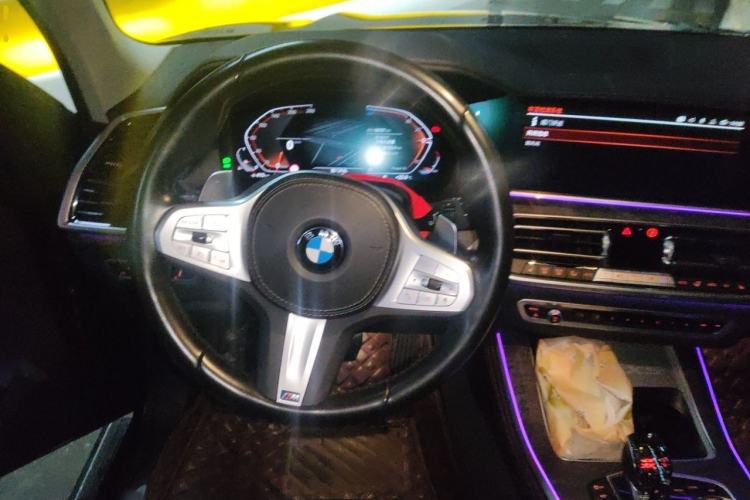 Used BMW X5 2022 Restyled xDrive 30Li Luxury Version M Sport Package Steering Wheel