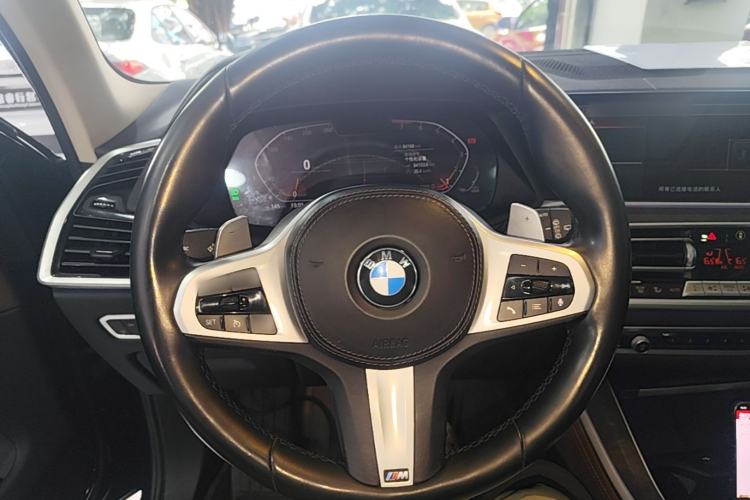 Used BMW X5 2022 xDrive30i M Sport Package Steering Wheel